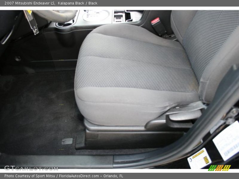 Kalapana Black / Black 2007 Mitsubishi Endeavor LS