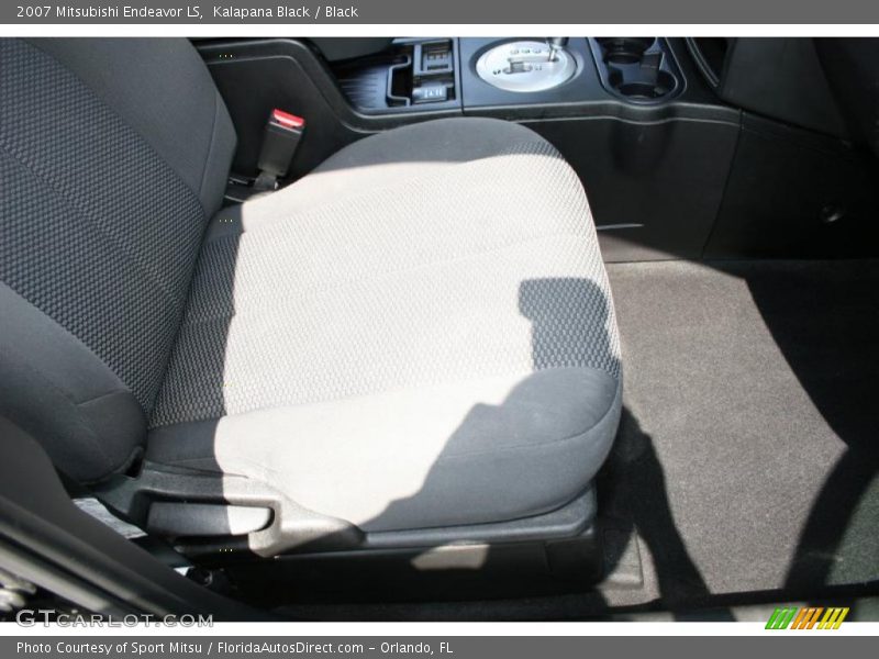 Kalapana Black / Black 2007 Mitsubishi Endeavor LS