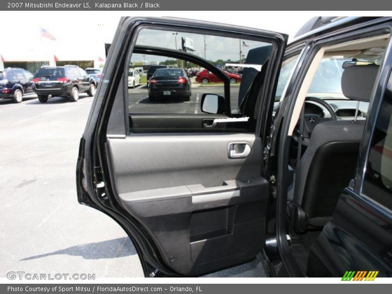 Kalapana Black / Black 2007 Mitsubishi Endeavor LS