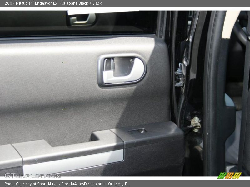 Kalapana Black / Black 2007 Mitsubishi Endeavor LS