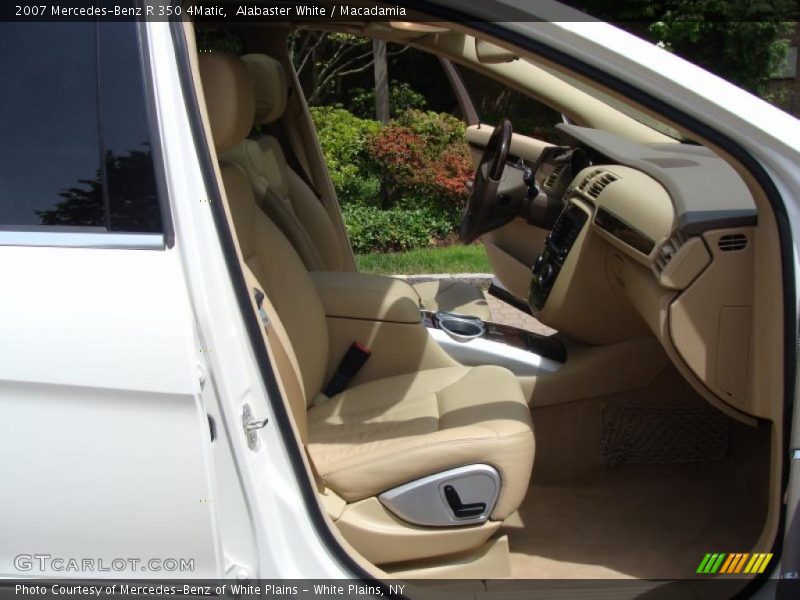 Alabaster White / Macadamia 2007 Mercedes-Benz R 350 4Matic