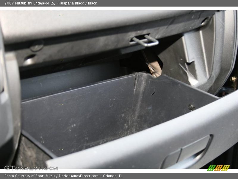 Kalapana Black / Black 2007 Mitsubishi Endeavor LS