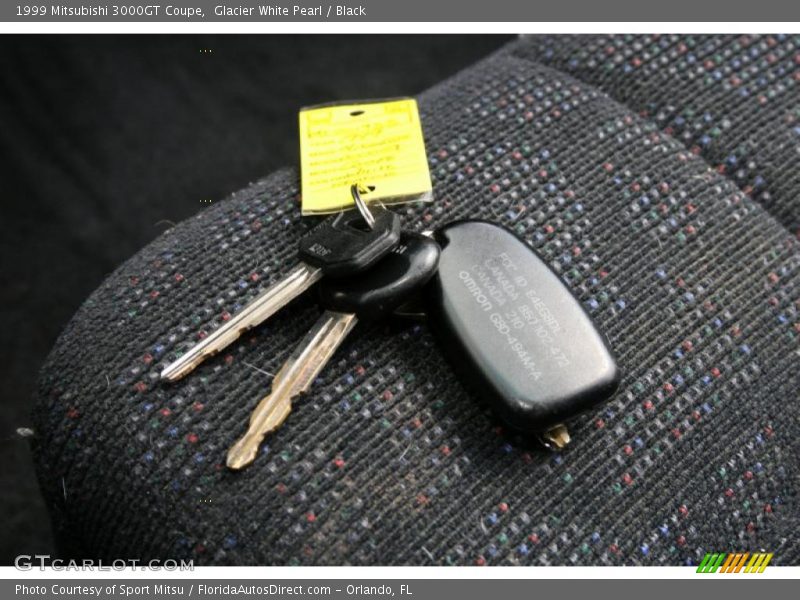 Glacier White Pearl / Black 1999 Mitsubishi 3000GT Coupe