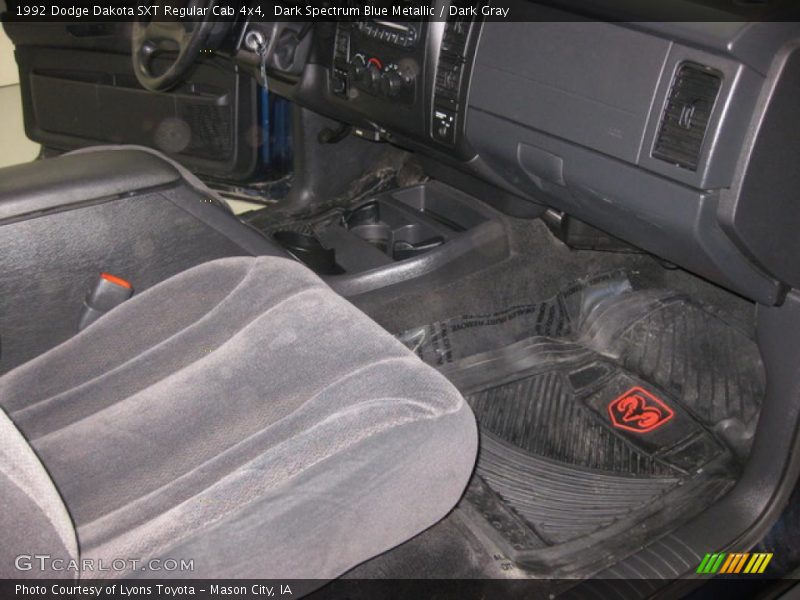 Dark Spectrum Blue Metallic / Dark Gray 1992 Dodge Dakota SXT Regular Cab 4x4