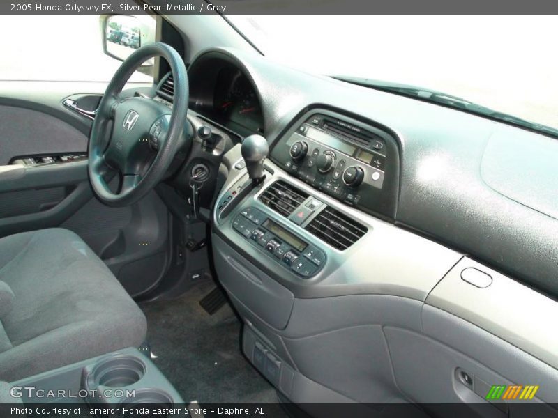 Silver Pearl Metallic / Gray 2005 Honda Odyssey EX