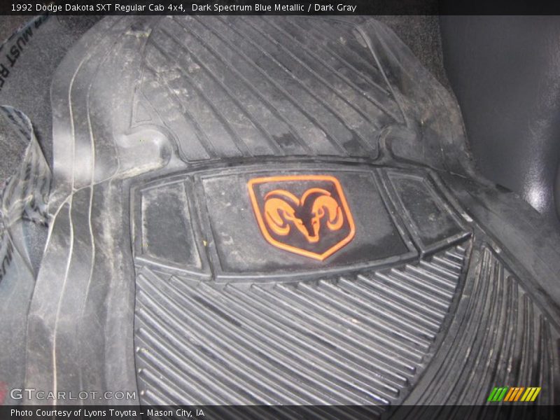Dark Spectrum Blue Metallic / Dark Gray 1992 Dodge Dakota SXT Regular Cab 4x4