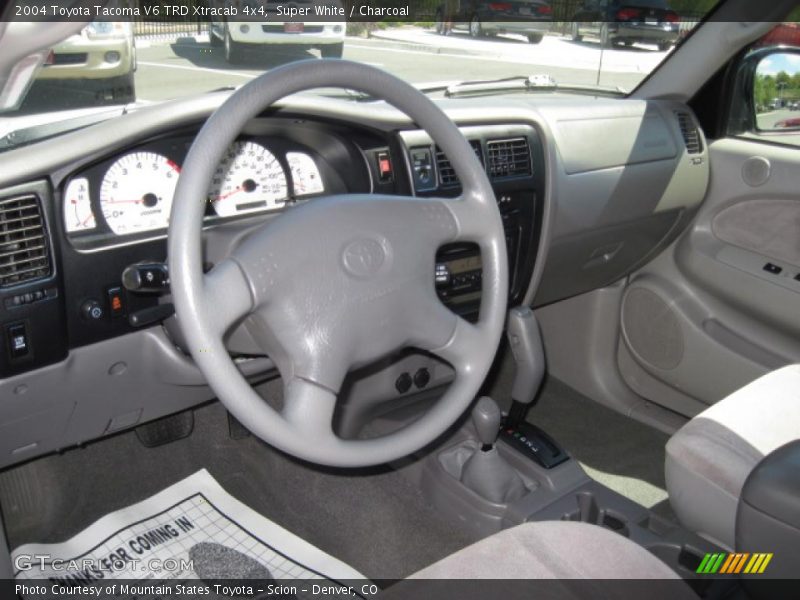 Super White / Charcoal 2004 Toyota Tacoma V6 TRD Xtracab 4x4