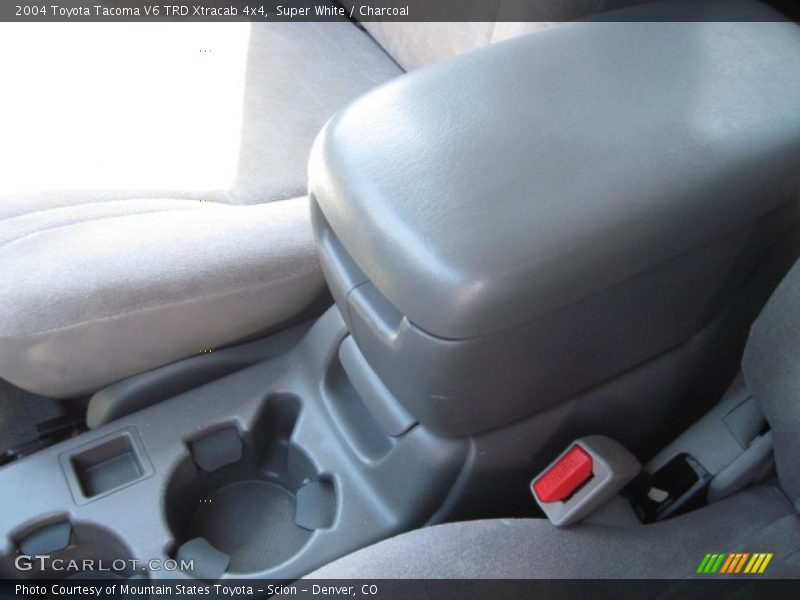 Super White / Charcoal 2004 Toyota Tacoma V6 TRD Xtracab 4x4