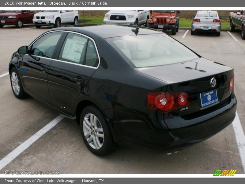 Black / Cornsilk Beige 2010 Volkswagen Jetta TDI Sedan