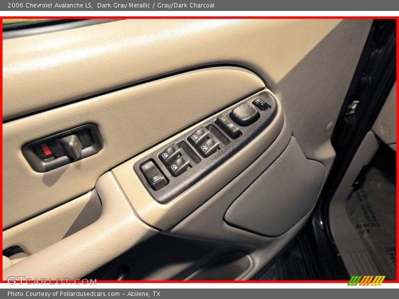 Dark Gray Metallic / Gray/Dark Charcoal 2006 Chevrolet Avalanche LS