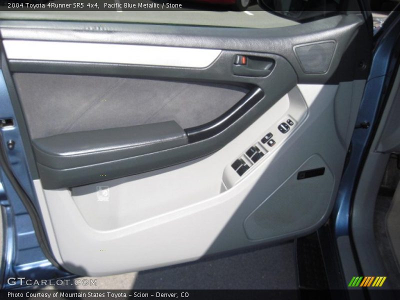 Pacific Blue Metallic / Stone 2004 Toyota 4Runner SR5 4x4