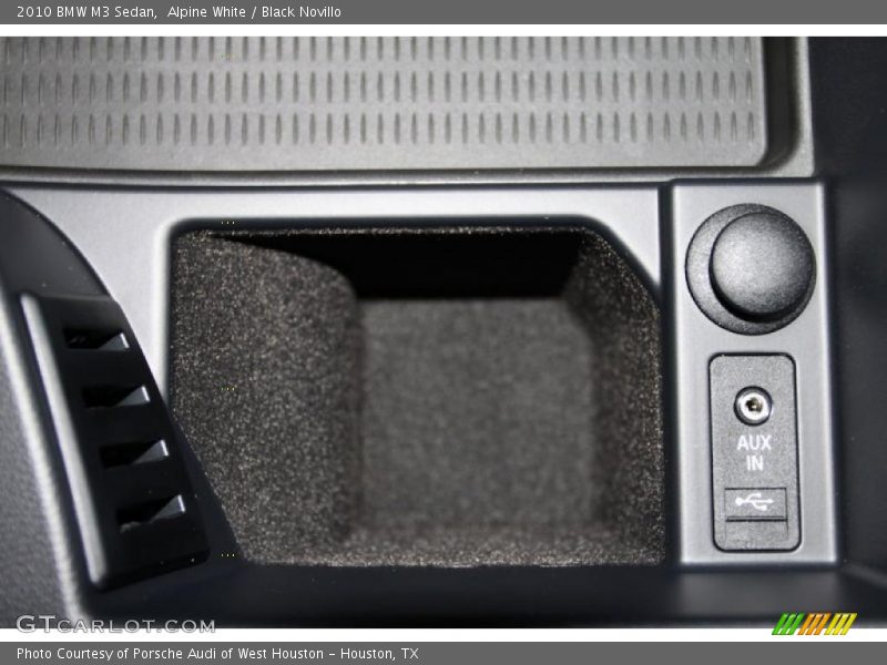Alpine White / Black Novillo 2010 BMW M3 Sedan