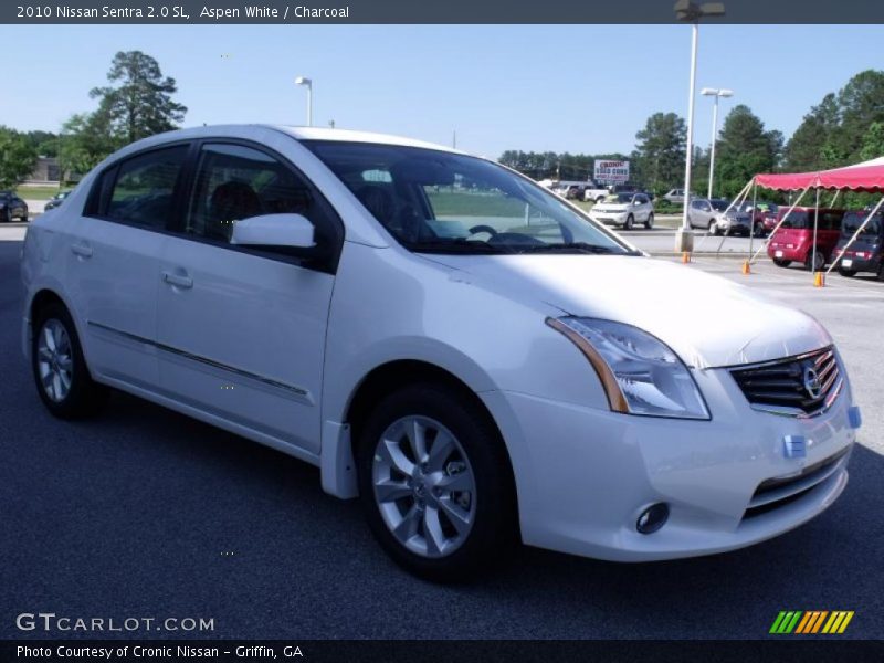 Aspen White / Charcoal 2010 Nissan Sentra 2.0 SL