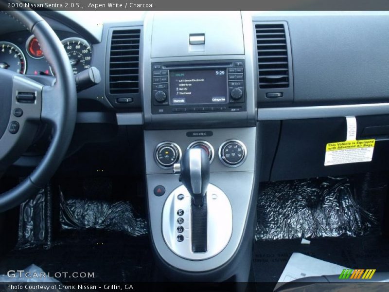 Aspen White / Charcoal 2010 Nissan Sentra 2.0 SL