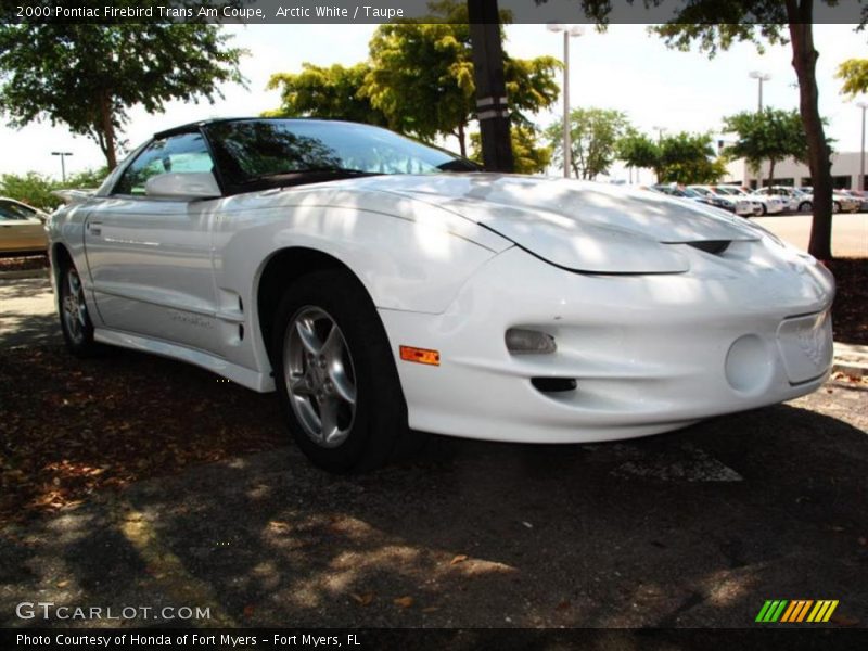 Arctic White / Taupe 2000 Pontiac Firebird Trans Am Coupe