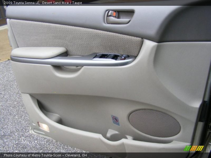 Desert Sand Mica / Taupe 2009 Toyota Sienna LE