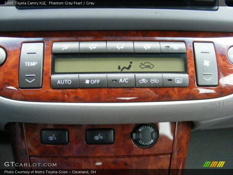 Phantom Gray Pearl / Gray 2005 Toyota Camry XLE