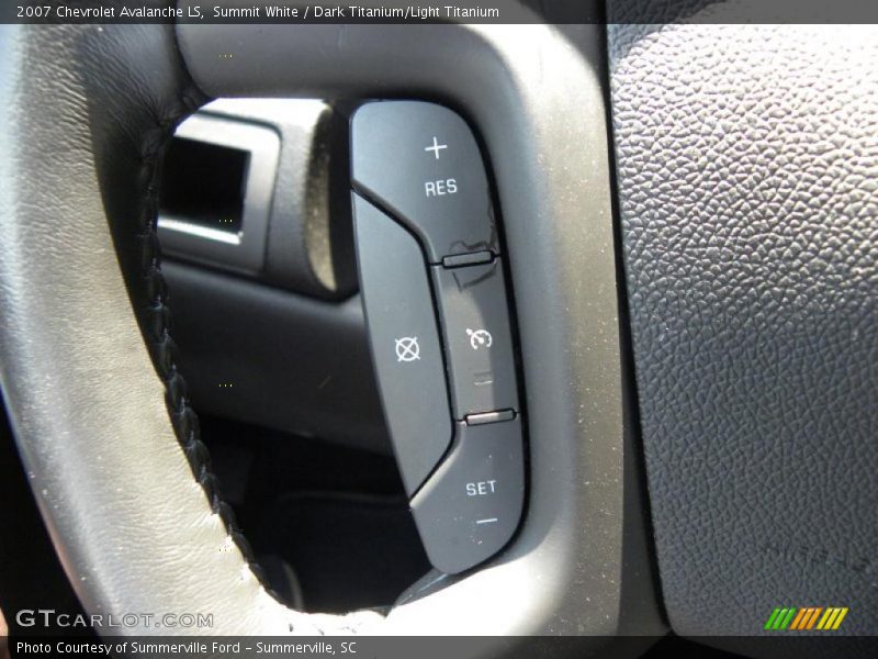 Summit White / Dark Titanium/Light Titanium 2007 Chevrolet Avalanche LS