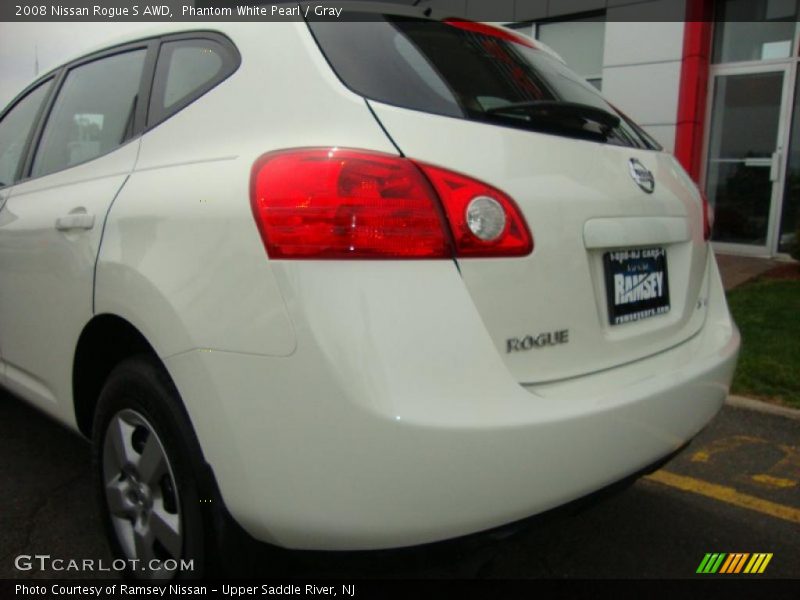 Phantom White Pearl / Gray 2008 Nissan Rogue S AWD