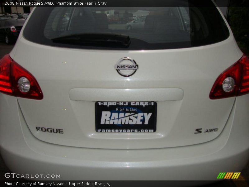Phantom White Pearl / Gray 2008 Nissan Rogue S AWD