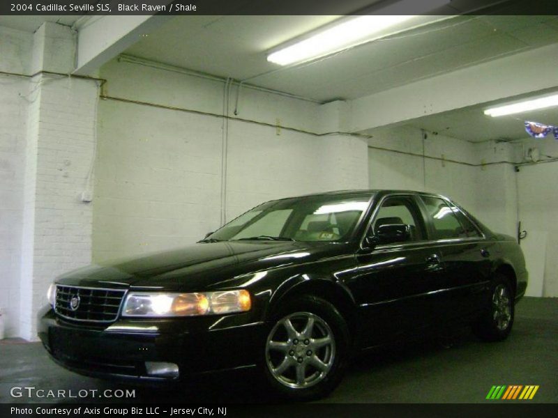 Black Raven / Shale 2004 Cadillac Seville SLS