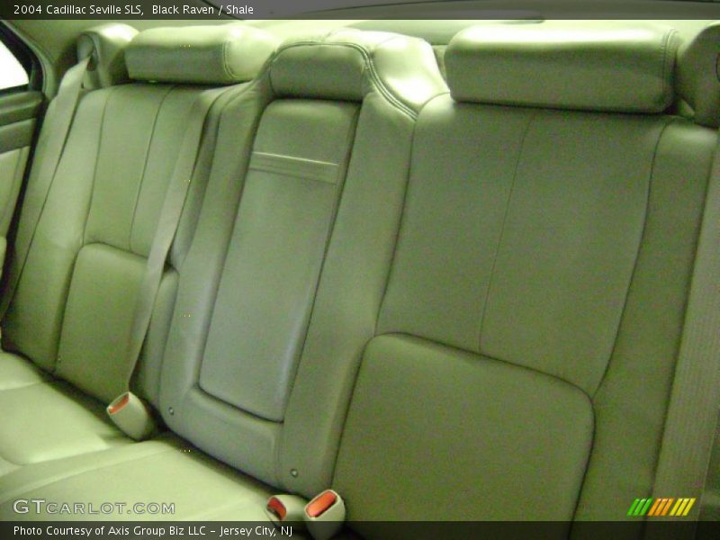 Black Raven / Shale 2004 Cadillac Seville SLS