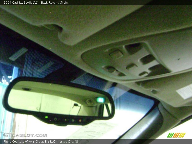 Black Raven / Shale 2004 Cadillac Seville SLS