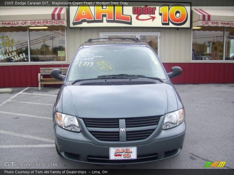 Magnesium Green Pearl / Medium Slate Gray 2005 Dodge Caravan SXT