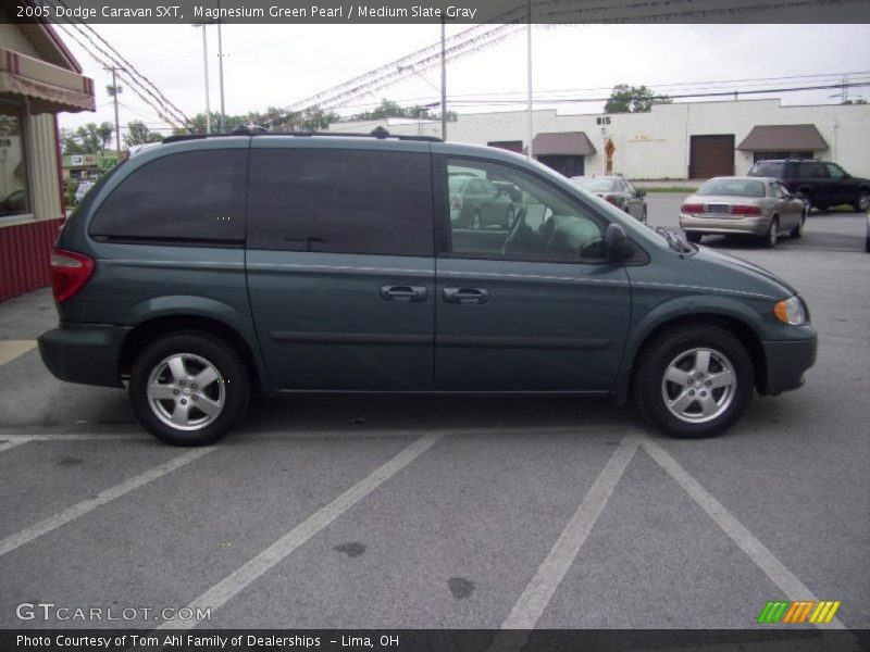 Magnesium Green Pearl / Medium Slate Gray 2005 Dodge Caravan SXT