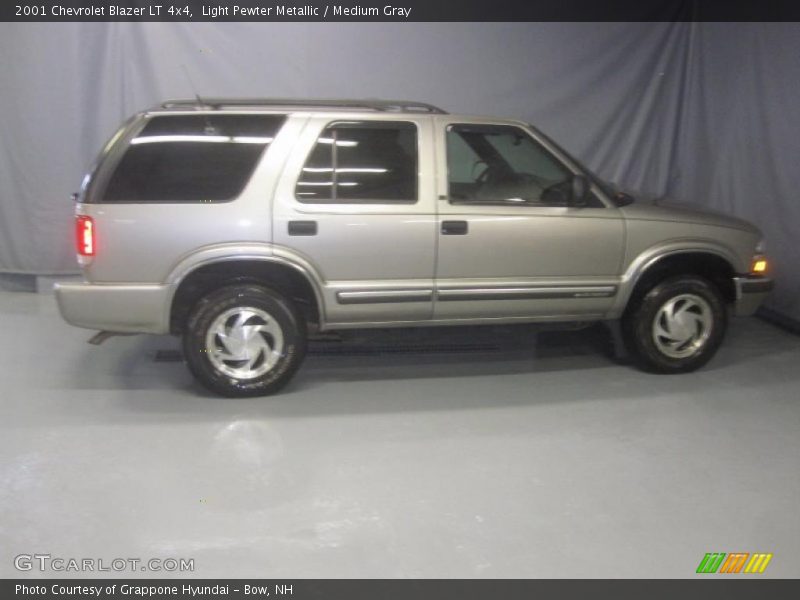Light Pewter Metallic / Medium Gray 2001 Chevrolet Blazer LT 4x4