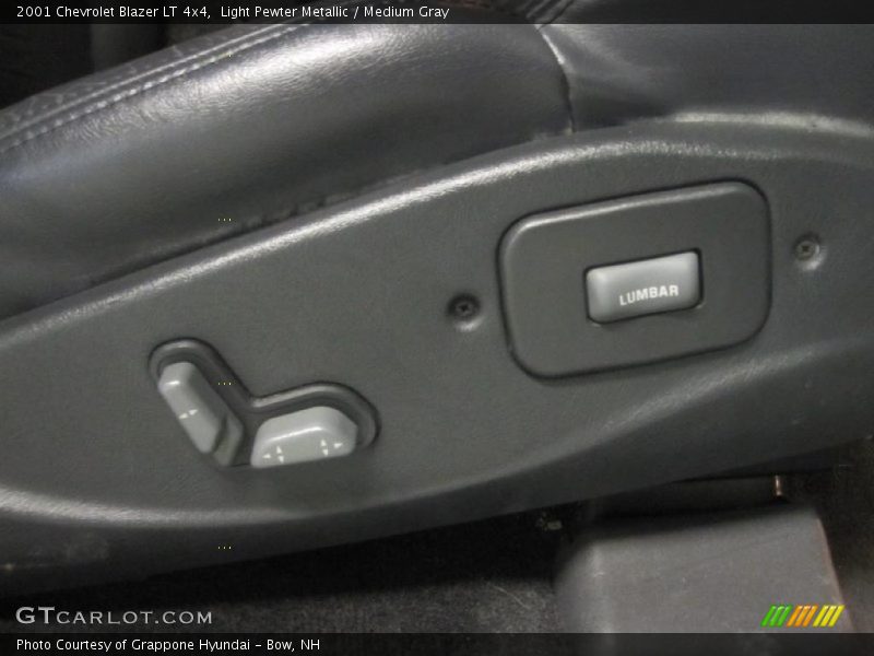 Light Pewter Metallic / Medium Gray 2001 Chevrolet Blazer LT 4x4