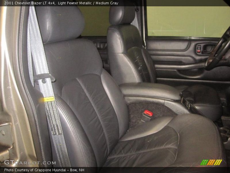 Light Pewter Metallic / Medium Gray 2001 Chevrolet Blazer LT 4x4