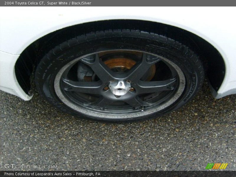 Super White / Black/Silver 2004 Toyota Celica GT