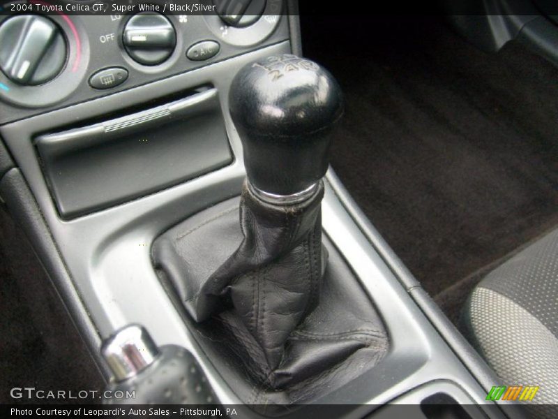 Super White / Black/Silver 2004 Toyota Celica GT