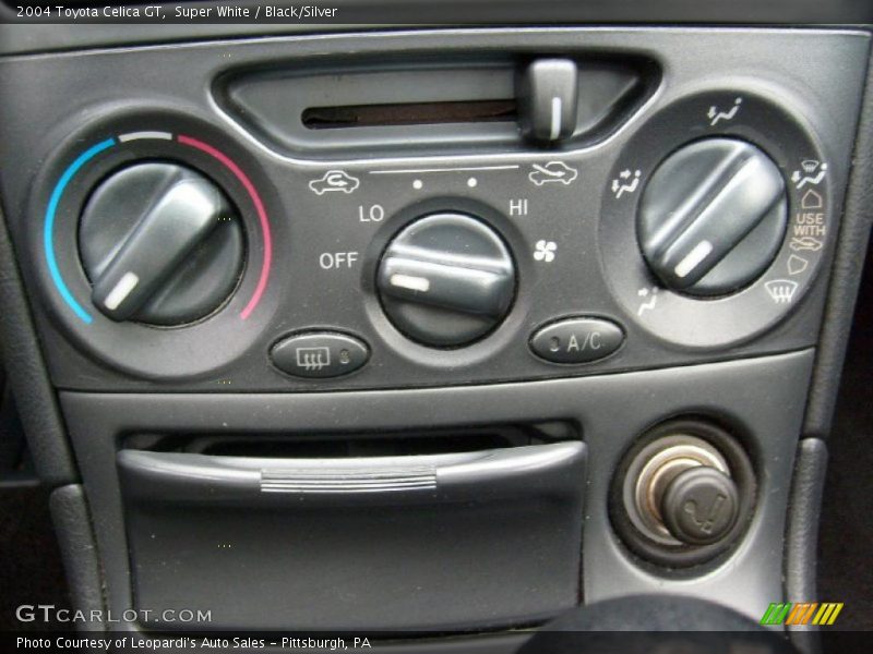 Super White / Black/Silver 2004 Toyota Celica GT
