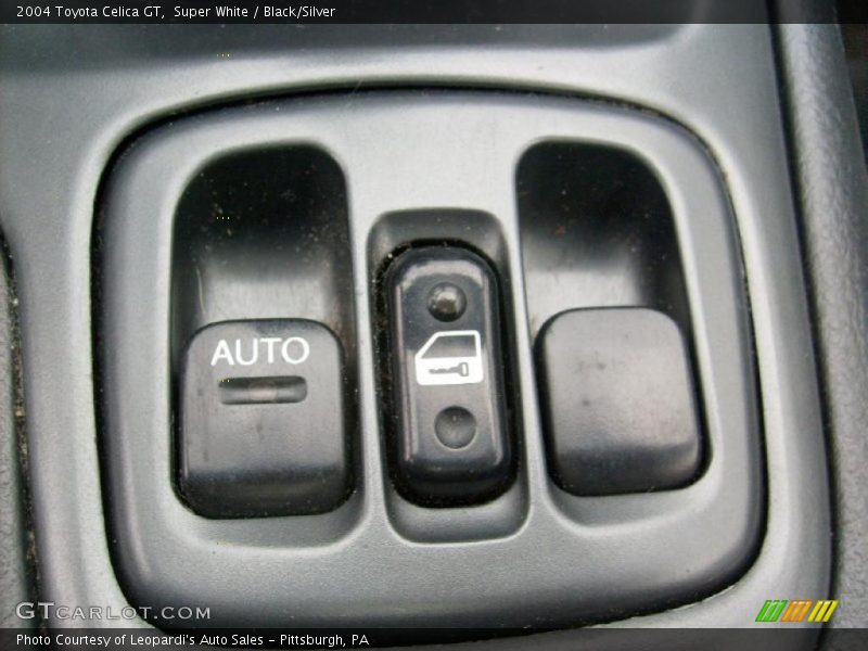 Super White / Black/Silver 2004 Toyota Celica GT