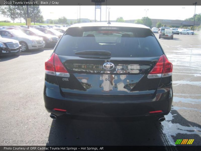 Black / Gray 2010 Toyota Venza V6
