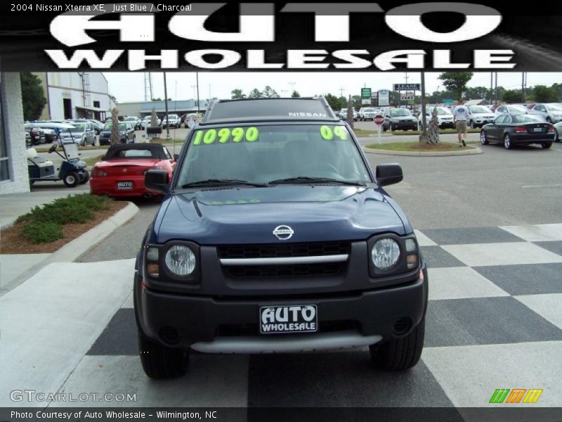 Just Blue / Charcoal 2004 Nissan Xterra XE