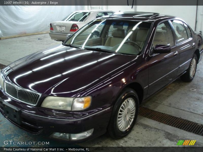 Aubergine / Beige 1997 Infiniti I 30