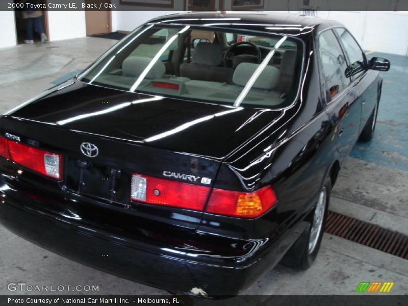 Black / Oak 2000 Toyota Camry LE