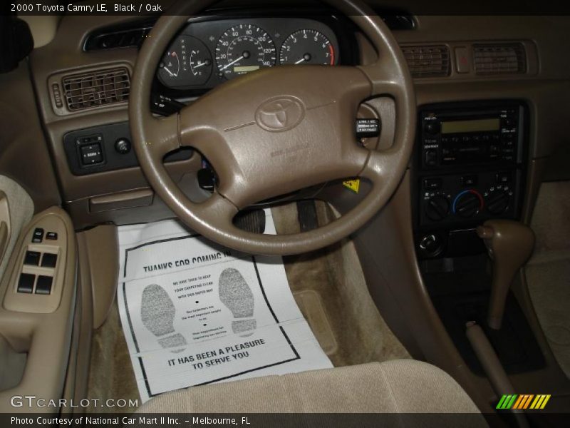 Black / Oak 2000 Toyota Camry LE