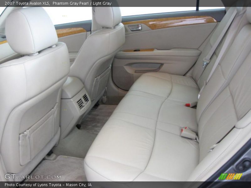 Phantom Gray Pearl / Light Gray 2007 Toyota Avalon XLS