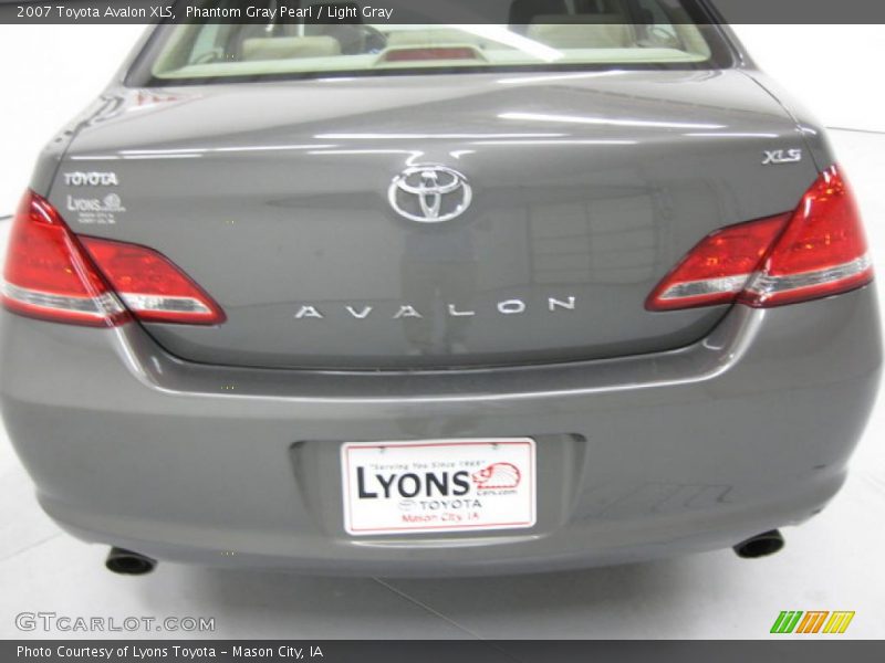 Phantom Gray Pearl / Light Gray 2007 Toyota Avalon XLS