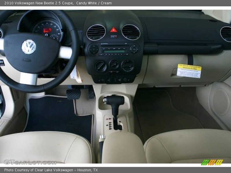 Candy White / Cream 2010 Volkswagen New Beetle 2.5 Coupe