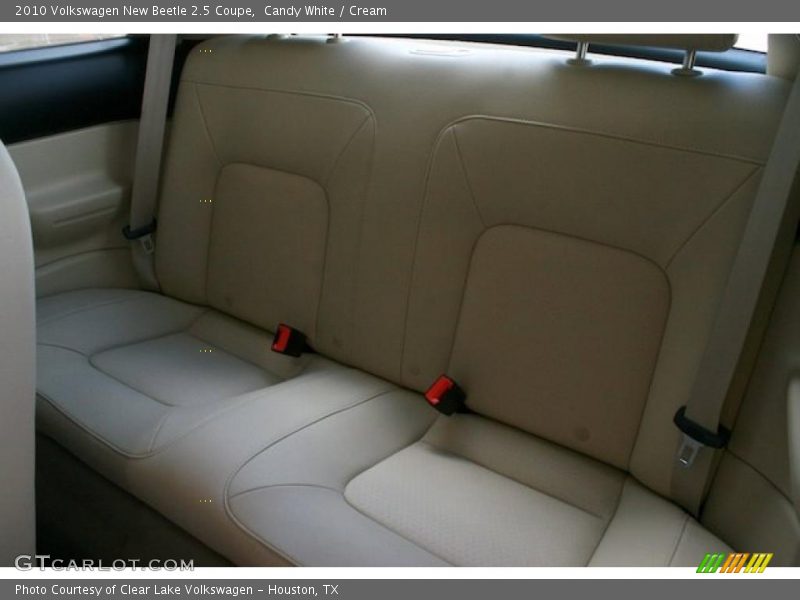 Candy White / Cream 2010 Volkswagen New Beetle 2.5 Coupe
