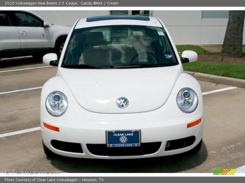 Candy White / Cream 2010 Volkswagen New Beetle 2.5 Coupe