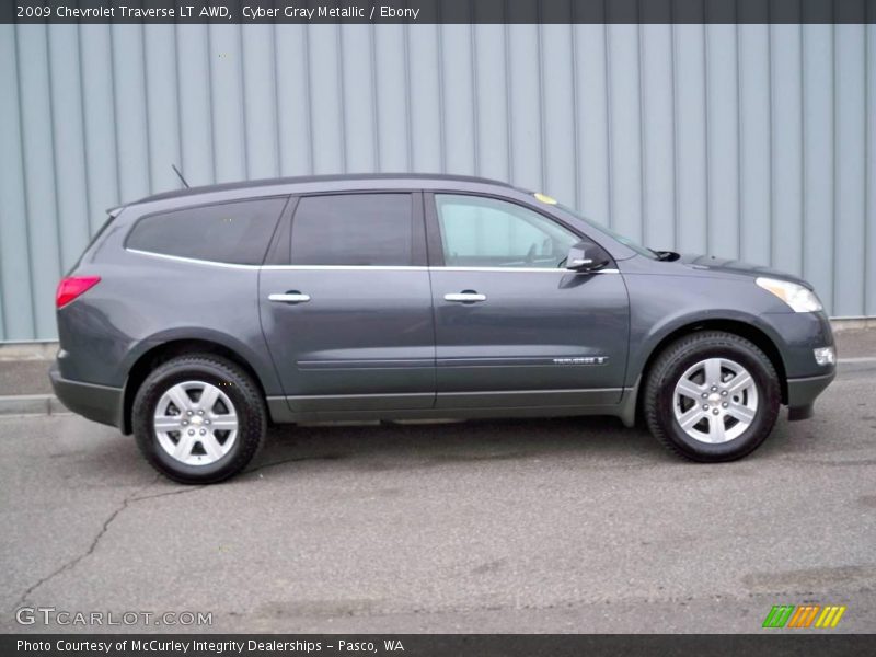 Cyber Gray Metallic / Ebony 2009 Chevrolet Traverse LT AWD