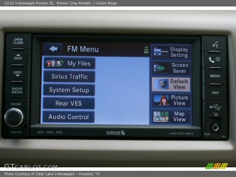 Meteor Gray Metallic / Ceylon Beige 2010 Volkswagen Routan SE