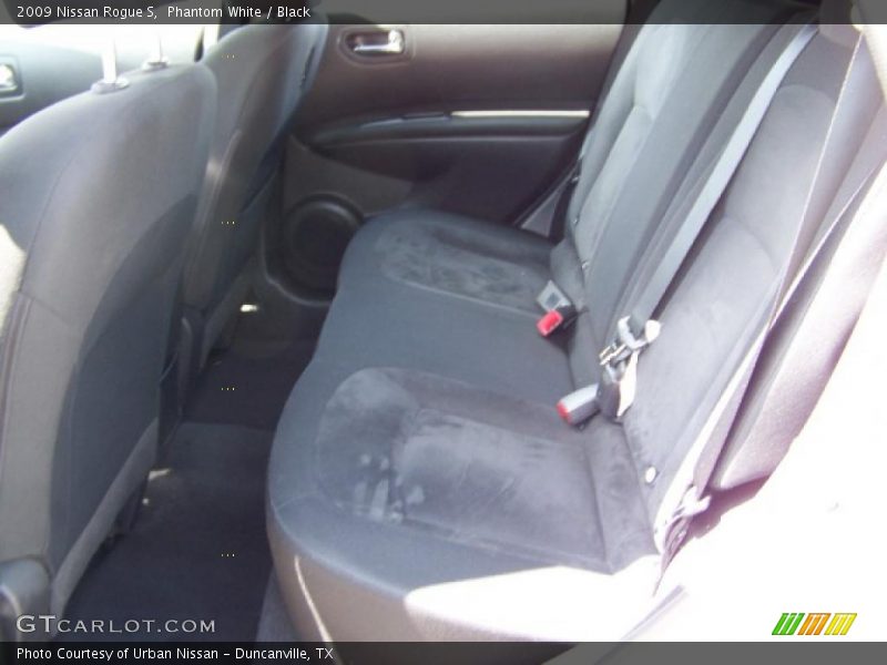 Phantom White / Black 2009 Nissan Rogue S