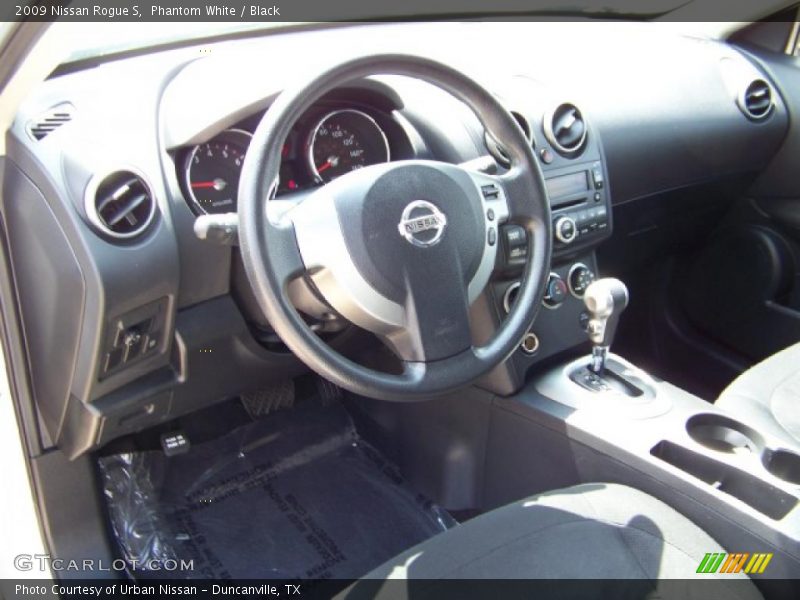 Phantom White / Black 2009 Nissan Rogue S